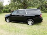 Used 2023 Chevrolet Suburban LT image 2