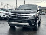 Used 2023 Ford Expedition Limited image 3