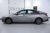 Used 2024 Hyundai Elantra SEL image 4