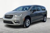 New 2025 Chrysler Pacifica Select image 4