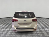 Used 2016 Kia Sedona L image 4
