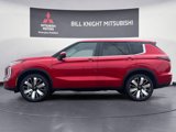 New 2025 Mitsubishi Outlander SE image 2