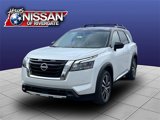 New 2025 Nissan Pathfinder Platinum image 3