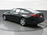 Used 2023 Nissan Altima 2.5 S image 3