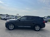 Certified 2022 Ford Explorer XLT w/ Equipment Group 202A image 5