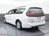 Used 2022 Chrysler Pacifica Touring-L image 4