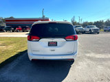 Used 2019 Chrysler Pacifica Touring-L image 3