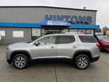 Used 2023 GMC Acadia SLT image 2