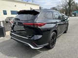 Used 2023 Toyota Highlander XSE image 3