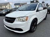 Used 2014 Dodge Grand Caravan SXT image 2