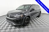 Certified 2022 Volkswagen Taos SE w/ Panoramic Sunroof Package image 2