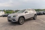 Used 2019 Jeep Cherokee Latitude Plus w/ Cold Weather Group image 3