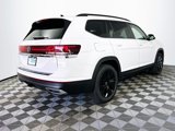 New 2025 Volkswagen Atlas SE image 4