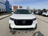 New 2025 Honda Pilot Touring image 2