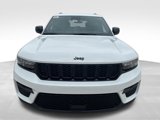 New 2025 Jeep Grand Cherokee Altitude image 3