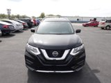 Used 2018 Nissan Rogue SV w/ Premium Package image 2
