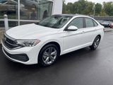 Certified 2024 Volkswagen Jetta SE w/ Panoramic Sunroof Package image 3