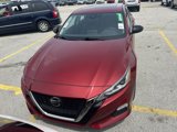 Used 2020 Nissan Altima 2.5 SR w/ Premium Package image 3