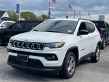Used 2024 Jeep Compass Latitude image 2