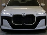 Used 2025 BMW 760i xDrive image 6