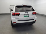Used 2018 Jeep Grand Cherokee Laredo image 6
