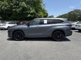 Used 2024 Toyota Highlander XSE image 2