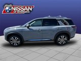 New 2025 Nissan Pathfinder Platinum image 4