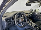 Certified 2025 Porsche Macan image 4