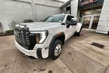 New 2025 GMC Sierra 3500 Denali Ultimate image 3