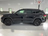 New 2025 Volkswagen Atlas SE image 2