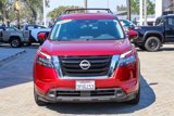 Used 2024 Nissan Pathfinder SV image 2