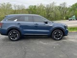 Used 2025 Kia Sorento S w/ Panoramic Sunroof Package image 4
