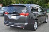 Used 2018 Chrysler Pacifica Touring-L w/ Tire & Wheel Group image 6