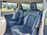 Used 2023 Chrysler Pacifica Touring-L image 4