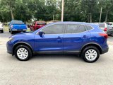 Used 2019 Nissan Rogue Sport S image 2