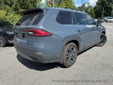 Used 2024 Toyota Grand Highlander XLE image 3