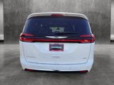 New 2025 Chrysler Pacifica Select image 4