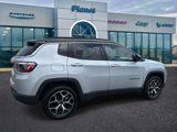 Used 2025 Jeep Compass Limited image 4