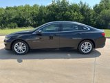 Used 2017 Chevrolet Malibu LT image 2