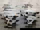 Used 2024 Volvo XC40 B5 Core image 2