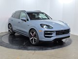 Used 2024 Porsche Cayenne S image 3