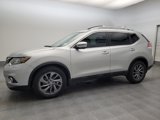 Used 2016 Nissan Rogue SL image 2