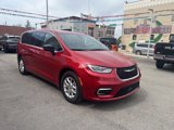 New 2025 Chrysler Pacifica Select image 3