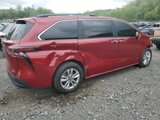 Used 2025 Toyota Sienna XLE image 5