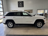Used 2023 Jeep Grand Cherokee Limited image 5