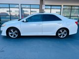 Used 2014 Toyota Camry SE image 2