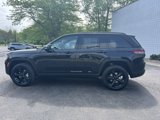 New 2025 Jeep Grand Cherokee Limited w/ Black Appearance Package image 4