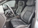 Used 2025 Porsche Macan image 5