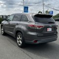 Used 2016 Toyota Highlander Limited image 3