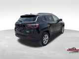 Used 2024 Jeep Compass Latitude image 3